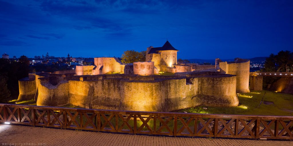  Suceava Fortress (Cetatea Șcheia) in the night